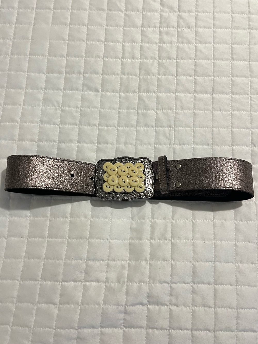 Vintage Western Statement Belt Metallic Gunmetal Bronze Button Buckle XS / S